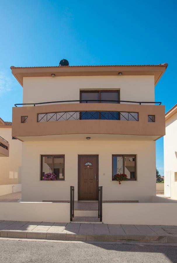 Dafni villa 19 Paralimni Esterno foto